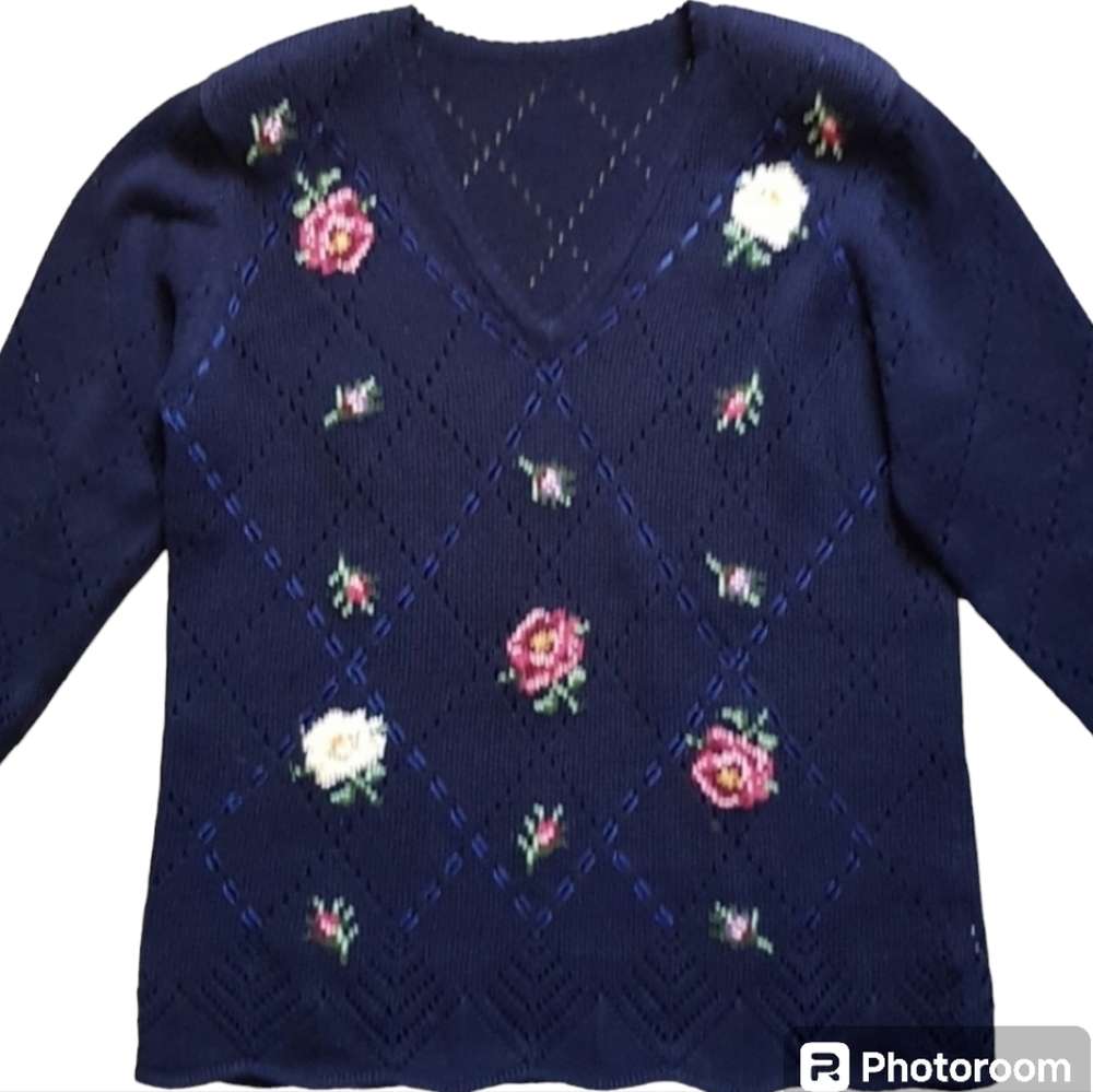 LG Vintage Sweater V Neck Mixed Media Roses Ribbon Sweater Garden Aesthetic